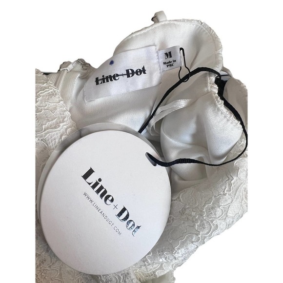 Line & Dot Urban Outfitters Surplice Cutout White Lace Mini Dress Medium NWT - Picture 4 of 8